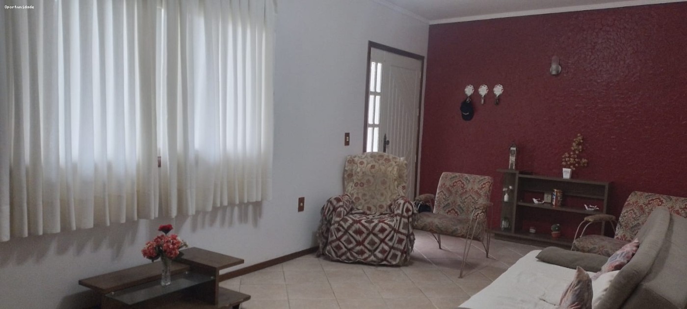 Casa, 3 quartos, 184 m² - Foto 2