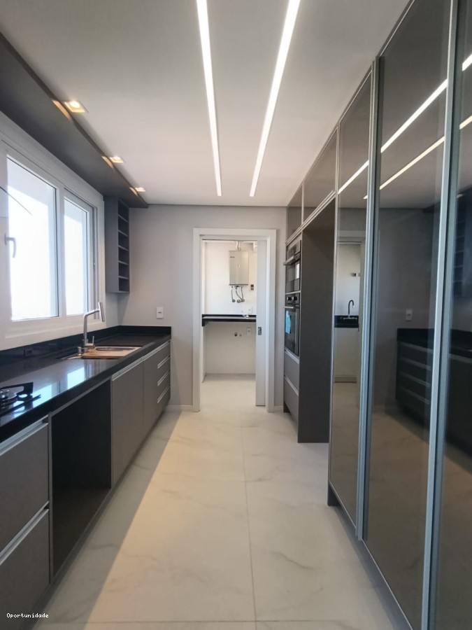 Apartamento, 3 quartos, 136 m² - Foto 1