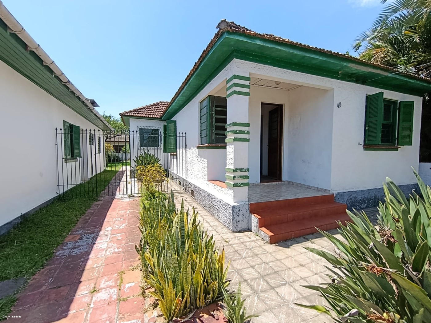 Casa, 4 quartos, 197 m² - Foto 1