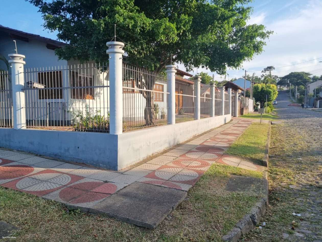 Casa, 3 quartos, 151 m² - Foto 2